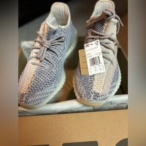 YEEZY Boost 350 V2 men’s Size 12 Ashpea